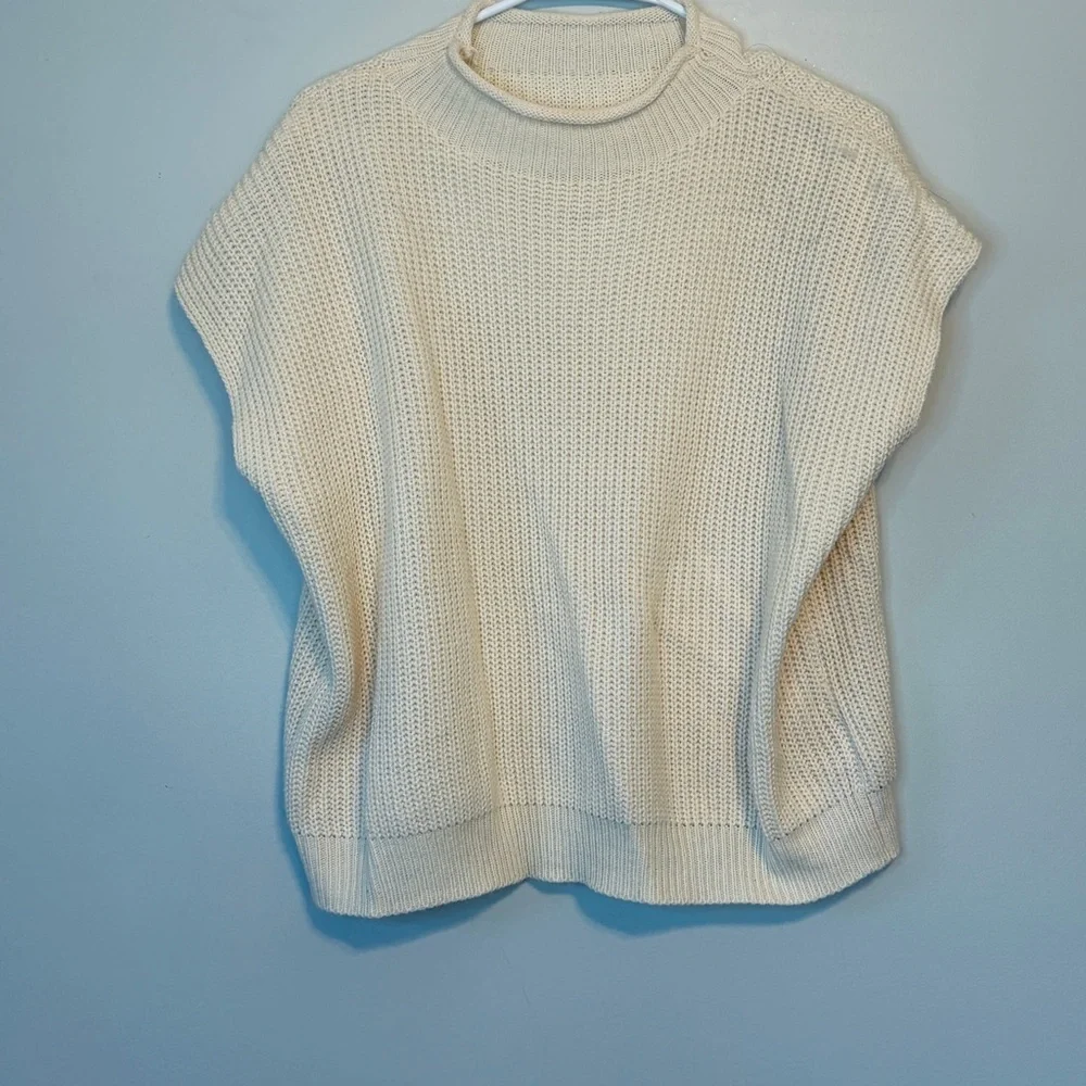 Elegant Cream Sweater Vest - Picture 1 of 5